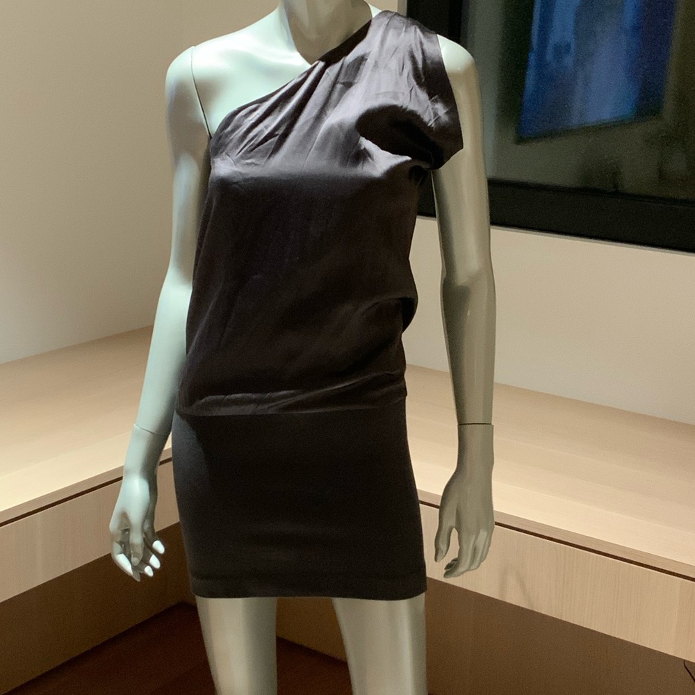 Elegant Black One-Shoulder Dress